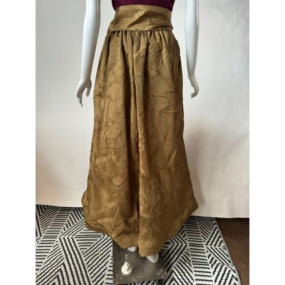 Vintage USA Gold Full-Length Skirt size 8 With Bow Waist & Textured Pattern Poly - Picture 6 of 16